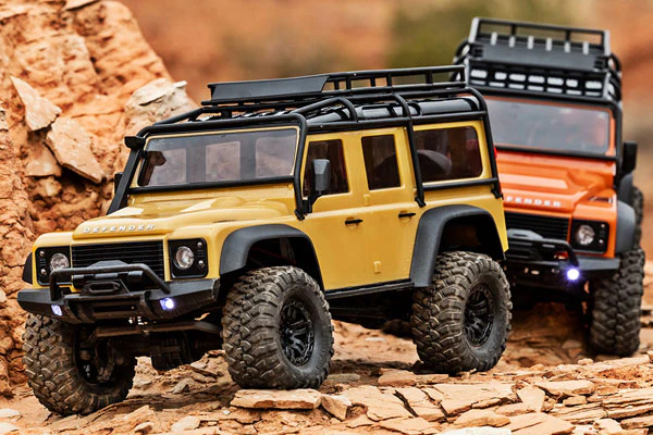 TRX-4M LAND ROVER DEFENDER - RTR CRAWLER 1:18 - SABBIA - Image 5