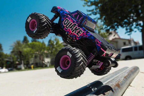 QUAKE GROM BRUSHED 4X4 - RTR MONSTER TRUCK 1:16 - VIOLA - Image 13