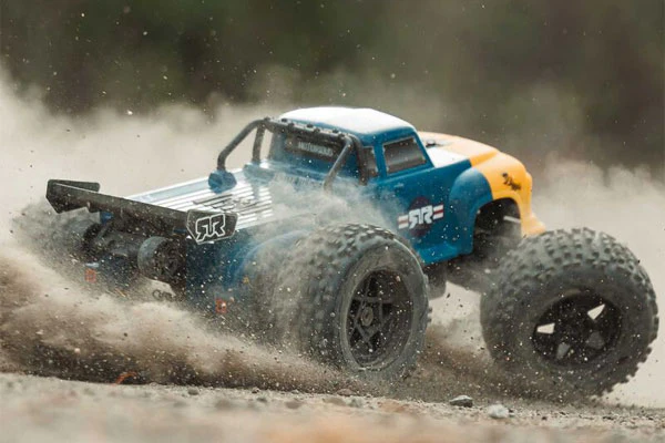 NOTORIOUS V6 4X4 BLX BRUSHLESS 6S - RTR MONSTER TRUCK 1:8 - BLU - Image 10