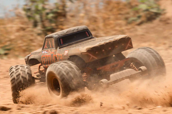 QUAKE 223S DSC 2WD - RTR MONSTER TRUCK 1:10 - ROSSO - Image 13
