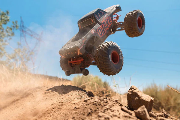 QUAKE 223S DSC 2WD - RTR MONSTER TRUCK 1:10 - ROSSO - Image 14