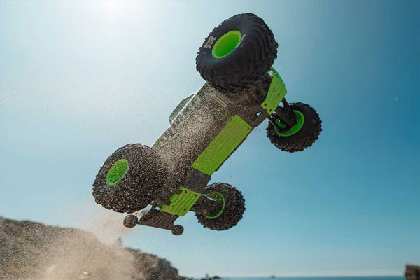 QUAKE 223S DSC 2WD - RTR MONSTER TRUCK 1:10 - VERDE - Image 13