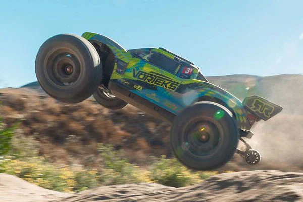 VORTEKS 223 BLX BRUSHLESS - RTR MONSTER TRUCK 1:10 - VERDE ACQUA - Image 11