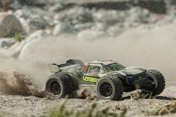 VORTEKS 223S DSC 2WD BRUSHLESS - RTR MONSTER TRUCK 1:10 - GIALLO - Image 15