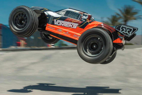 VORTEKS MEGA 550 2WD - RTR STADIUM TRUCK 1:10 - ORANGE - Image 13