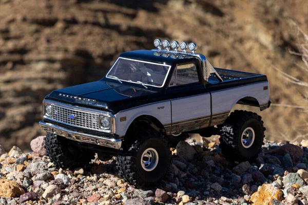 SCX24 CHEVROLET C10 4WD 1967-1972- RTR ROCK CRAWLER 1:24 - NERO - Image 14