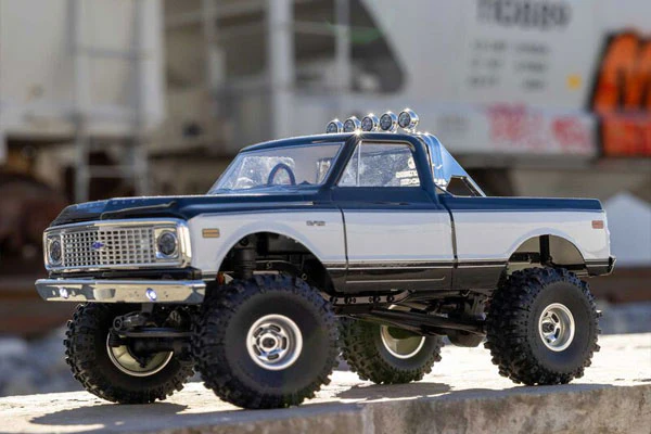 SCX24 CHEVROLET C10 4WD 1967-1972- RTR ROCK CRAWLER 1:24 - NERO - Image 17
