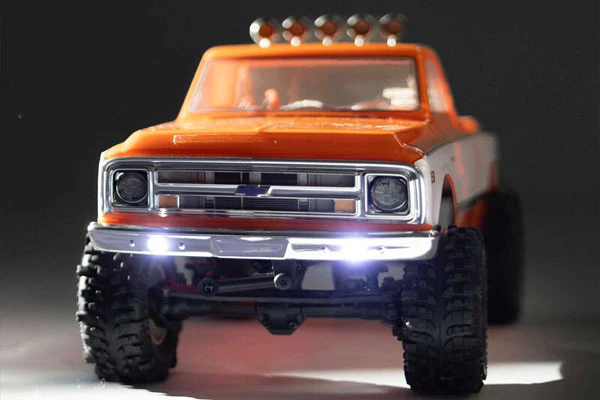 SCX24 CHEVROLET C10 4WD 1967-1972- RTR ROCK CRAWLER 1:24 - ORANGE - Image 20