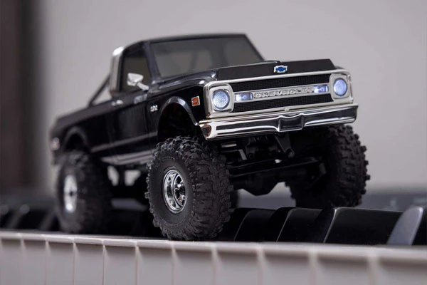 SCX30 CHEVROLET K10 4X4 - RTR CRAWLER 1:30 - NERO - Image 11