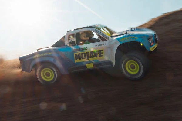 MOJAVE GROM MEGA 380 4X4 - RTR SHORT COURSE 1:16 - BLU/BIANCO - Image 11
