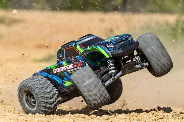 STAMPEDE 4WD VX3 BRUSHLESS - RTR MONSTER TRUCK 1:10 - VERDE - Image 9