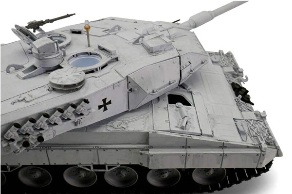 PRO-EDITION LEOPARD 2A6 UN - PALLINI 1:16 RTR - Image 4