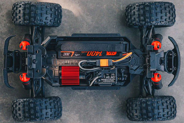 GRANITE GROM MEGA 380 - RTR MONSTER TRUCK 1:18 - ROSSO - Image 5